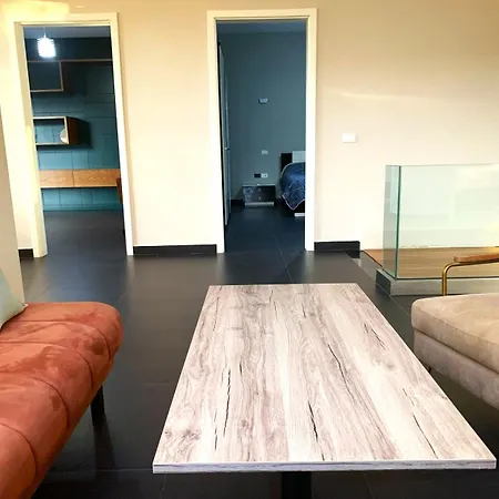 North End Luxury 빌라 Vlorë